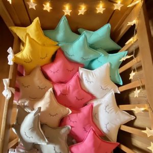 COJIN ESTRELLA CON CARITA